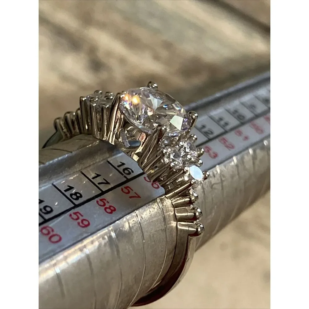 Costume Silver Plated Cubic Zirconia Ring size  7.75‎ NWOT Fashion NWOT
